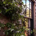 The Coach House In The Heart Of Bishopston Apartment *