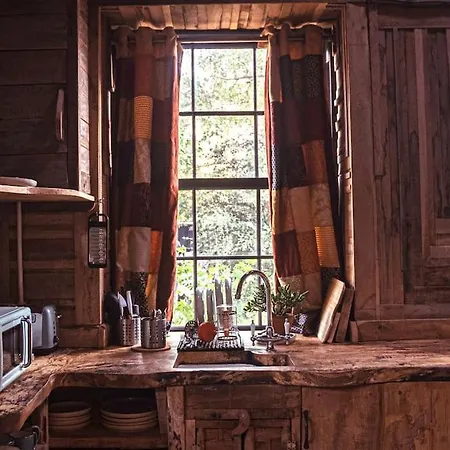 The Coach House In The Heart Of Bishopston * Бристоль