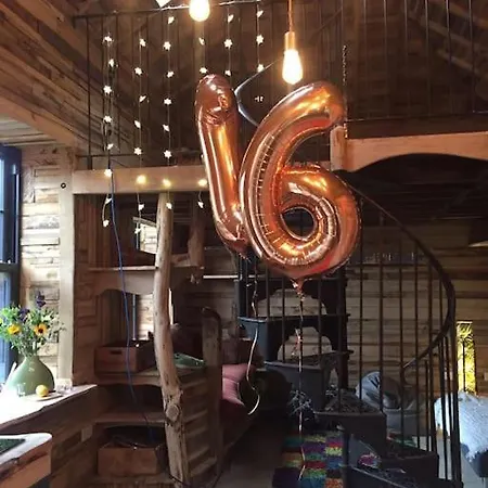 The Coach House In The Heart Of Bishopston * Bristol