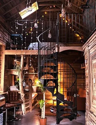 The Coach House In The Heart Of Bishopston *