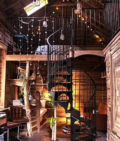 The Coach House In The Heart Of Bishopston *