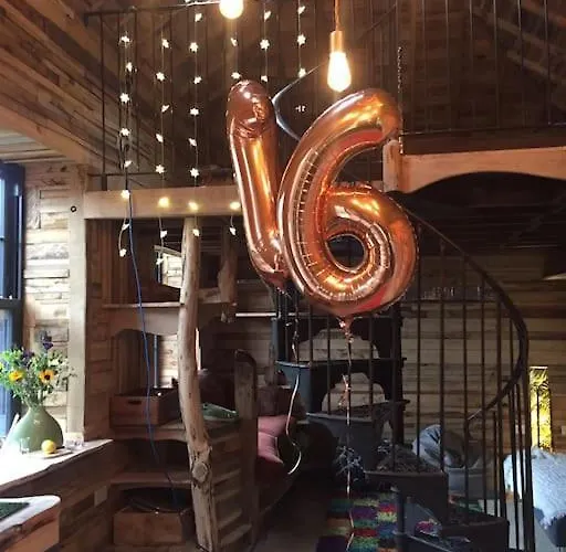 The Coach House In The Heart Of Bishopston * Bristol